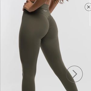 Echt Force Scrunch Leggings